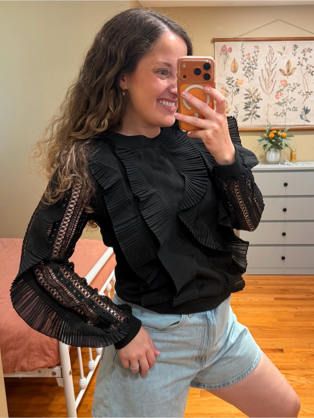 Tuckernuck Alice Blue Black Ruffle & Lace Long-Sleeve Top - Women's Small